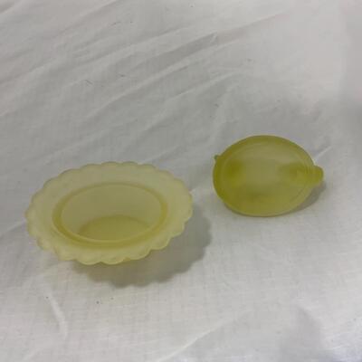 [121] VINTAGE | Covered Chicken on Nest | Yellow Satin Glass | Salt Dip