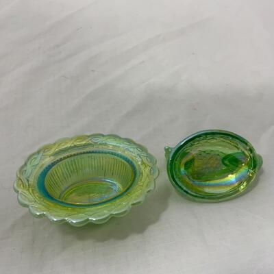 [123] VINTAGE | Covered Chicken on Basket | Green Iridescent Glass | Salt Cellar | Dip