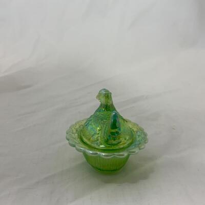[123] VINTAGE | Covered Chicken on Basket | Green Iridescent Glass | Salt Cellar | Dip