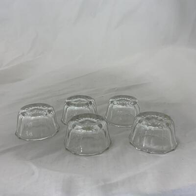 [130] VINTAGE | Five Matching Salt Dips | Cellar