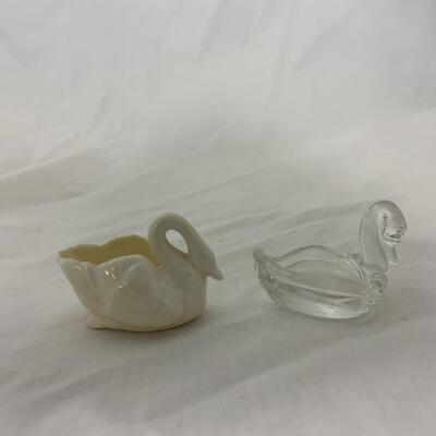 [131] VINTAGE | Two Swan Salt Dips | Cellar | Lenox