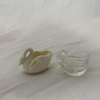 [131] VINTAGE | Two Swan Salt Dips | Cellar | Lenox