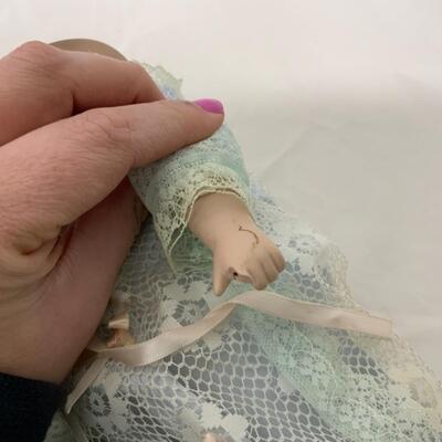 [142] Happy Baby in Blue | Ceramic Doll | Music Box