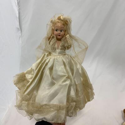 [146] VINTAGE | Always a Bride... | Two Dolls
