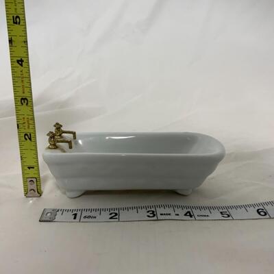 [149] ANTIQUE | Porcelain Tub | Doll House Furniture
