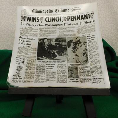 Vintage Minnesota Twins Newspaper 1965, Trinket, Coin Dish, Chipped Corner