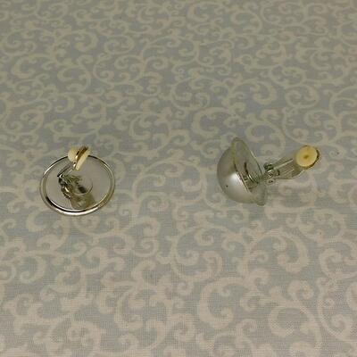 Vintage Round Silver Colored Clip On Earrings, Costume Jewelry