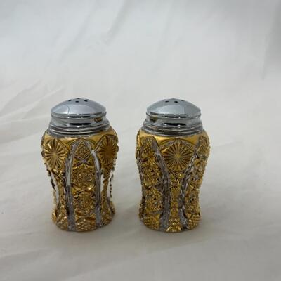[157] VINTAGE | Gold | Pressed Glass Salt & Pepper Shakers