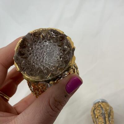 [157] VINTAGE | Gold | Pressed Glass Salt & Pepper Shakers