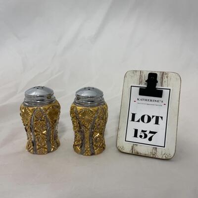 [157] VINTAGE | Gold | Pressed Glass Salt & Pepper Shakers