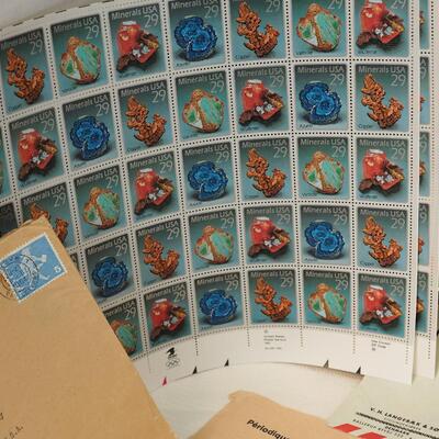 Lot 62 Stamps
