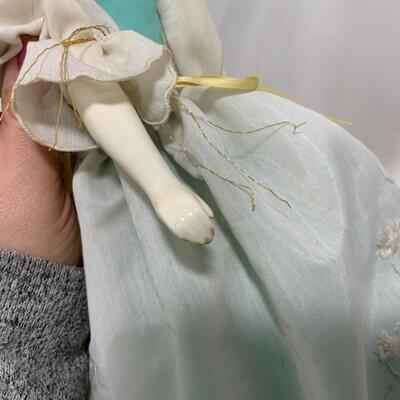 [170] VINTAGE | Ceramic Doll | Nice Features!
