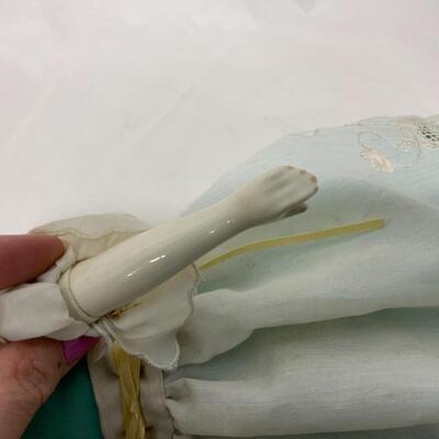 [170] VINTAGE | Ceramic Doll | Nice Features!