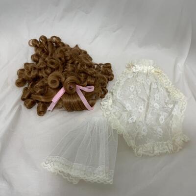 [171] Lot of Doll Accessories | Dresses | Wig