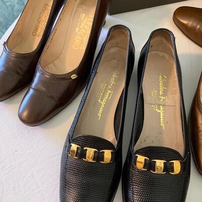 Lot 217  Vintage Salvatore Ferragamo 5 Pairs Heels & Low Heels  9 AAA