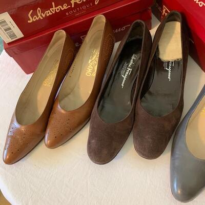 Lot 218  Vintage Salvatore Ferragamo Shoes Low Heels Loafers 