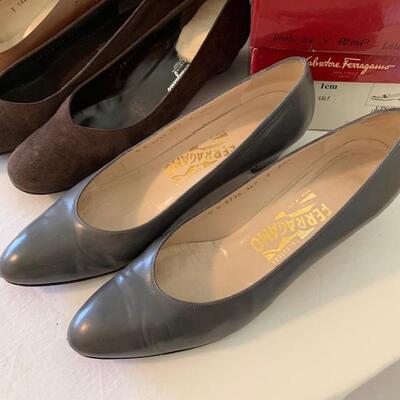 Lot 218  Vintage Salvatore Ferragamo Shoes Low Heels Loafers 
