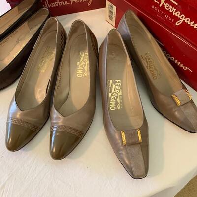 Lot 220  Vintage Salvatore Ferragamo Shoes Size 9 AAA