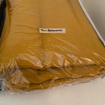 Lot 231 Group 2 Twin Bed Spreads Yellow Green