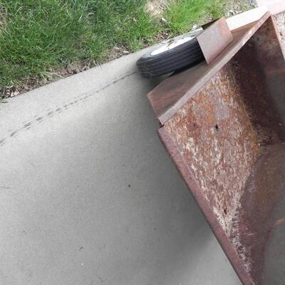 LOT 20 RUSTIC CART