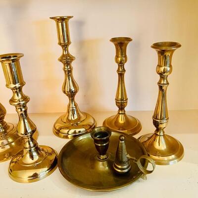 Lot 264 Group 16 Brass Candle Sticks & 2 Snuffer  