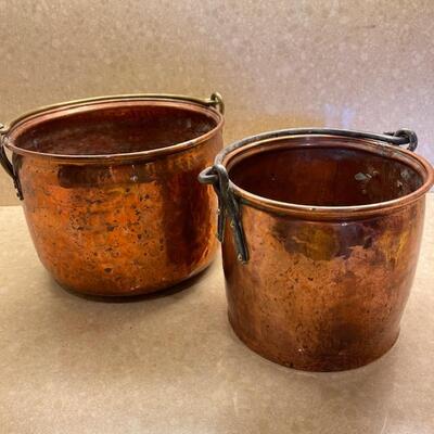 Lot 281 Copper 2 Pots Buckets Hammered w/bile handle