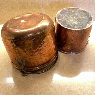 Lot 281 Copper 2 Pots Buckets Hammered w/bile handle