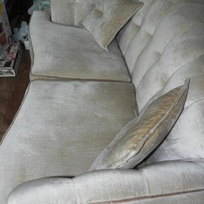 LOT 65 LOVESEAT