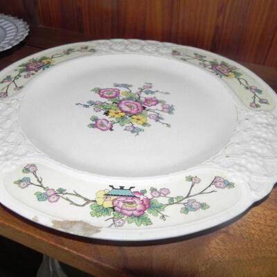 LOT 74 CHINA PIECES