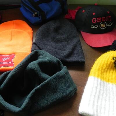 LOT 87 MENS HATS & CAPS