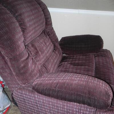LOT 100 RECLINER
