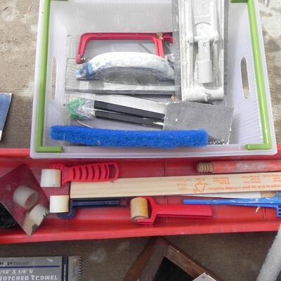 LOT 94 LARGE LOT OF PAINT & CEMENT TOOLS