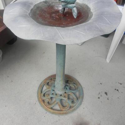 LOT 17 SUNDIAL & BIRDBATH