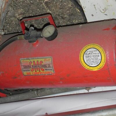LOT 102 MOSQUITO RAPPELER AND AIR TANK