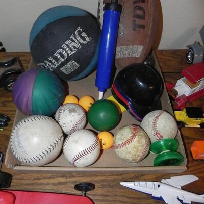 LOT 108 BOYS TOYS