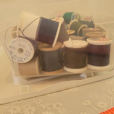 Lot 175: Sewing Thread Lot 