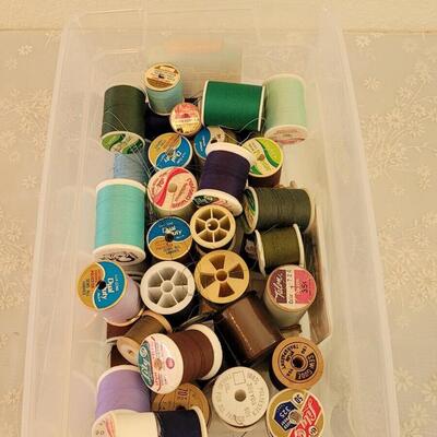 Lot 175: Sewing Thread Lot 