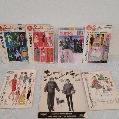 Lot 183: Vintage Barbie Doll Clothes Sewing Patterns 