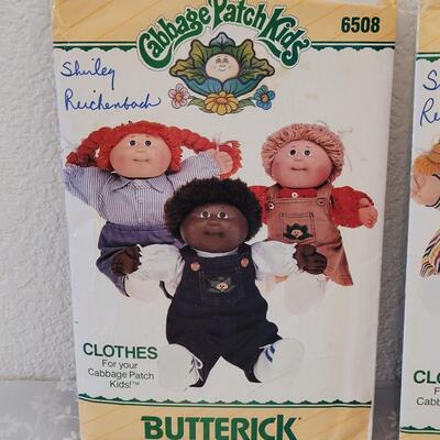 Lot 184: Vintage Cabbage Patch Kids Clothes Sewing Patterns 