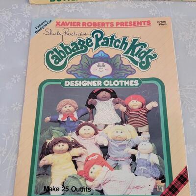 Lot 184: Vintage Cabbage Patch Kids Clothes Sewing Patterns 