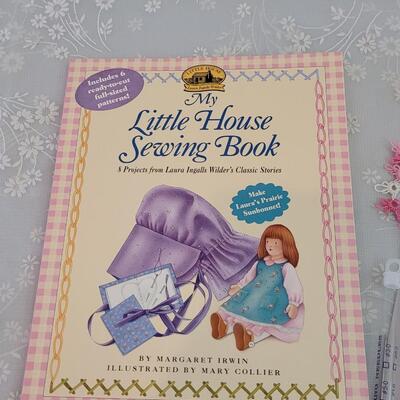 Lot 190: Tatting Books, Needle, Shuttle and My Little House Sewing Book