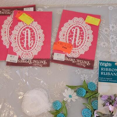 Lot 194: Flower Trimmings Lot