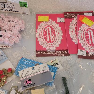 Lot 194: Flower Trimmings Lot