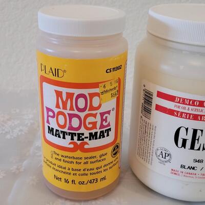 Lot 195: Gesso and Mod Podge (both more than 3/4 Full)