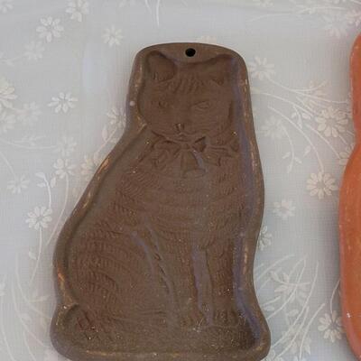 Lot 203: Candle/Paper Molds