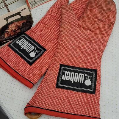 Lot 206: Assorted WEBER Grill Essentials (All New Except Mitts)