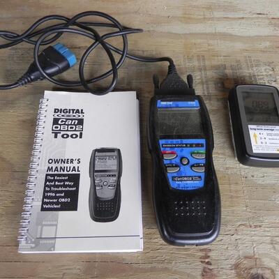 LOT 117 DIGITAL CAN TOOL & RADON DETECTOR 