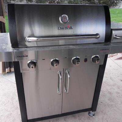 LOT 125 CHAR BROIL PROPANE GRILL