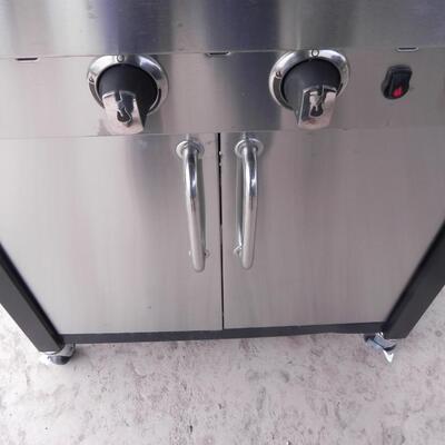 LOT 125 CHAR BROIL PROPANE GRILL