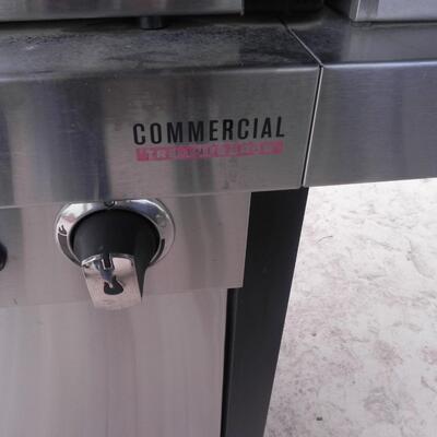 LOT 125 CHAR BROIL PROPANE GRILL